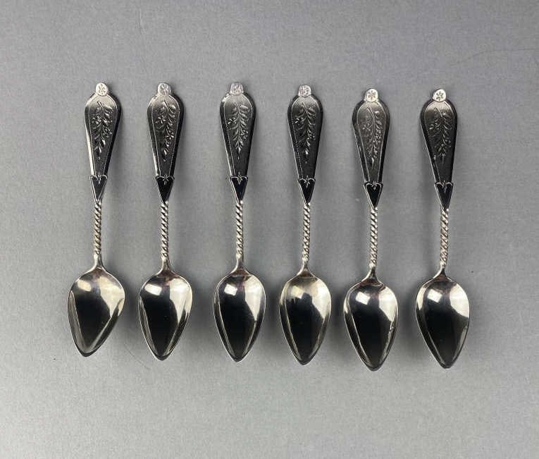 Set of 6 Dutch Silver Demitasse Spoons (1 of 4)