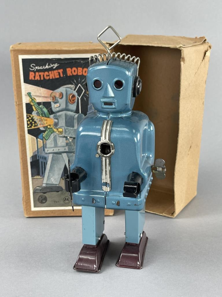 TN Japan Tin Litho Wind Up Ratchet Robot With Box (1 of 5)