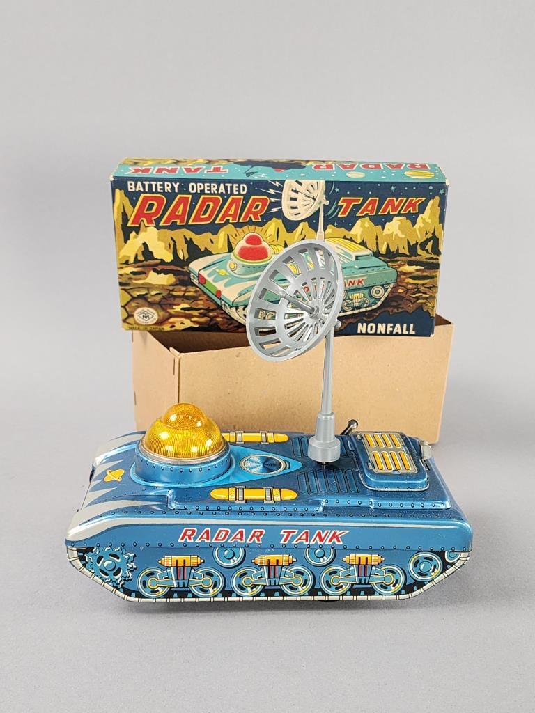Japan Modern Toys Tin Battery Op Radar Tank in Box: Appx 8'' x 4'' without antenna on.