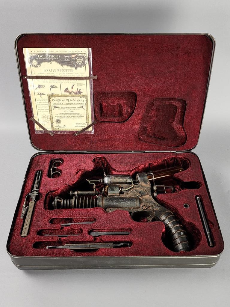 Weta Goliathon 83 Infinity Beam Projector in Case (1 of 5)