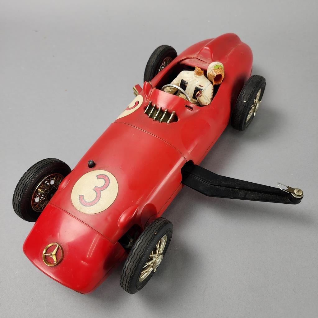 Cox Thimble Drome Mercedes Benz W-196 Racer: Driver is missing left hand, head is off but there and and upper left arm has been repaired. Windshield is missing.Appx. 14'' x 8'' x 3.5''