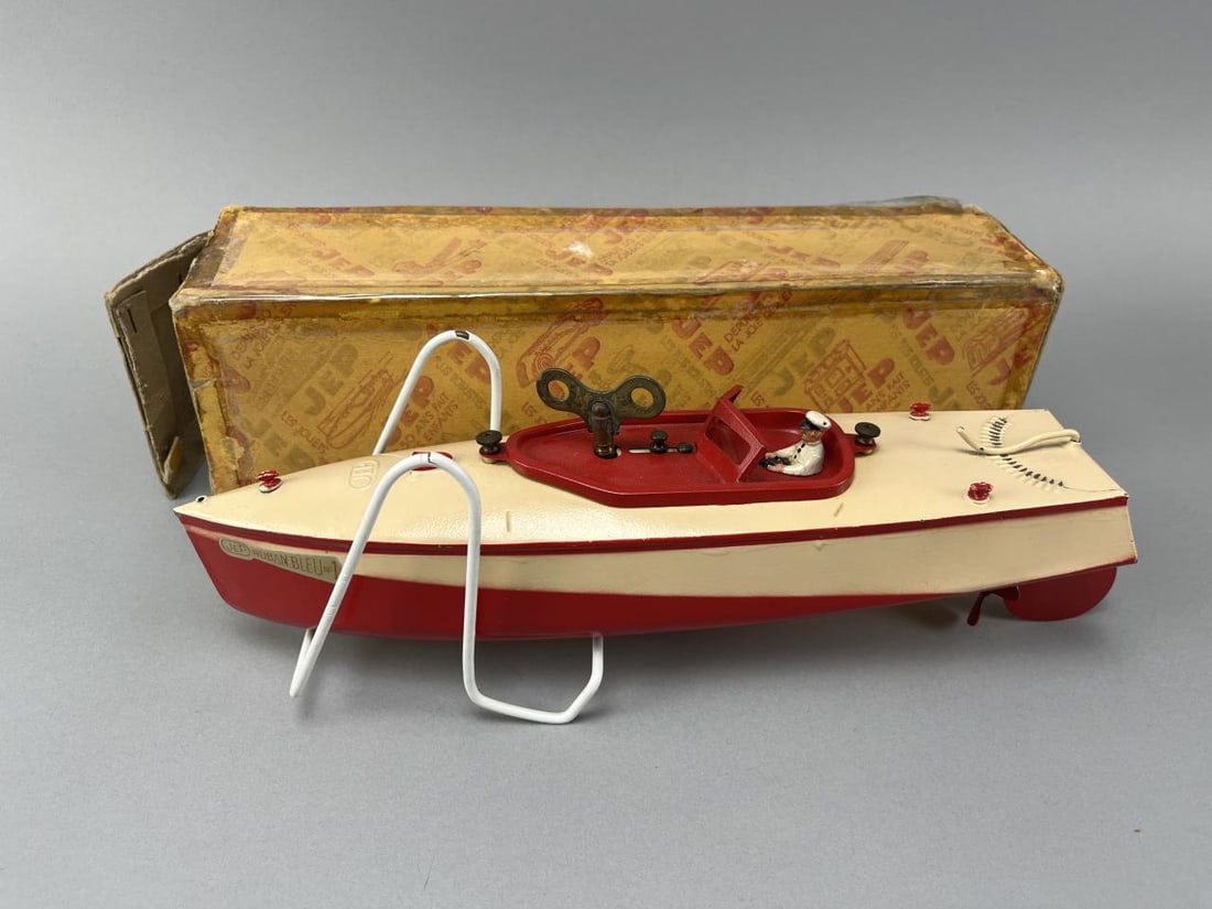 JEP Ruben Bleu No. 1 Wind Up Boat with Key & Box (1 of 3)