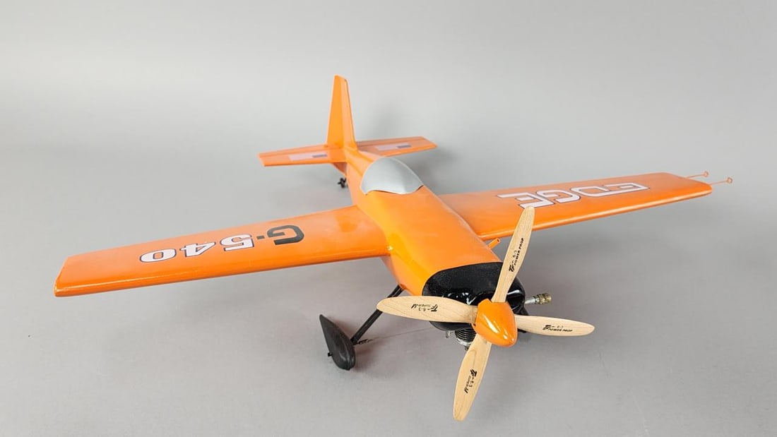 Edge G-540 Gas Engine Tether Model Plane: Appx. 20.5'' wingspan. Top Flight Power Prop 6-3