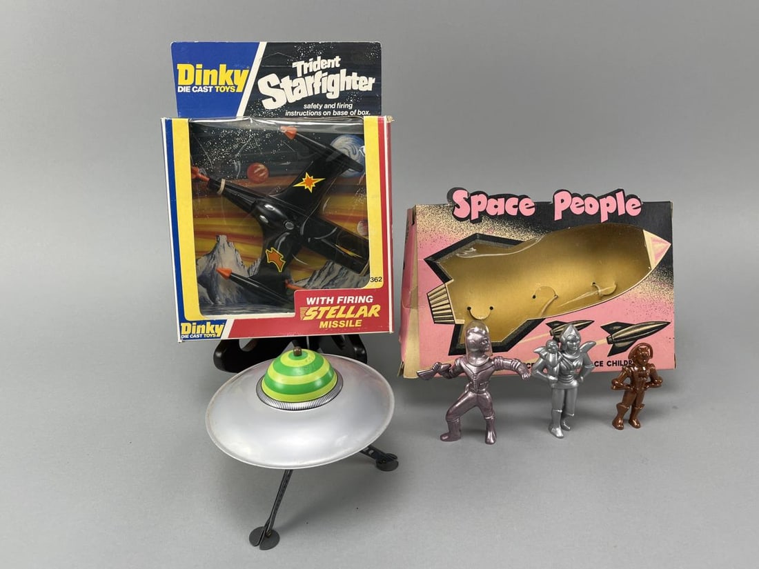 Archer Space People, Dinky Trident Starfighter (1 of 5)