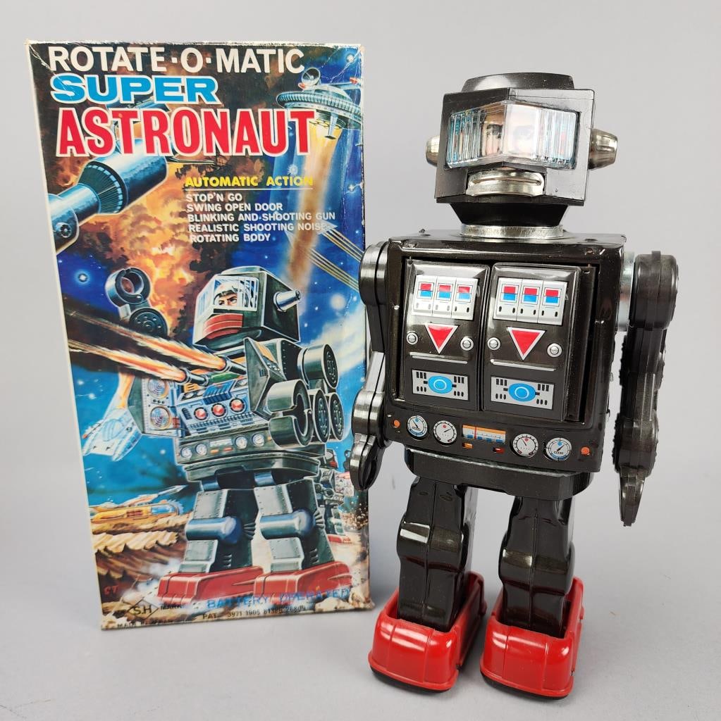SH Japan Battery Op Rotate-O-Matic Super Astronaut (1 of 7)