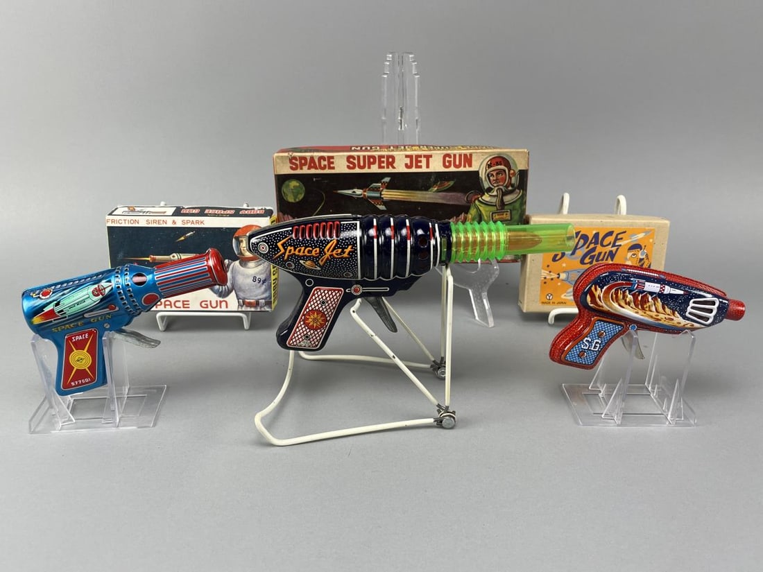 Japan Friction Spark Tin Litho Space Guns in Boxes: KO Space Super Jet Gun X-35.Daiya Baby Space Gun Space Rescue Space Gun 577001SG Space Gun