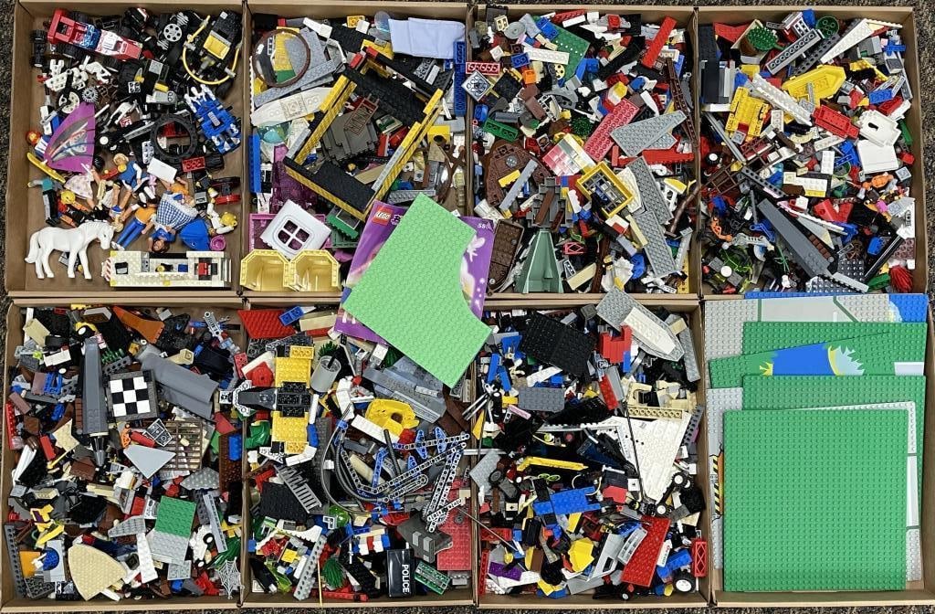 25 LBS of LEGO Blocks, Platforms, Wheels, People..: 25 LBS of LEGO Blocks, Platforms, Wheels, People..