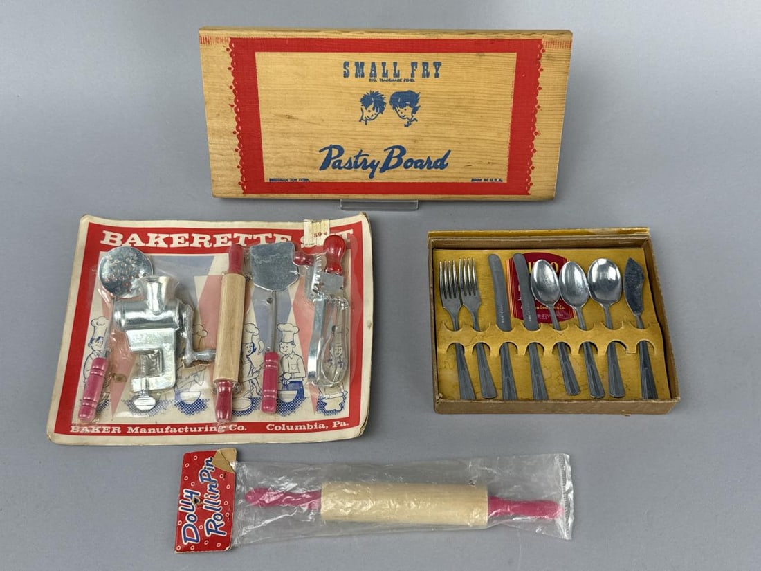 Miniature Kitchen Utensils, Pastry Board... (1 of 4)