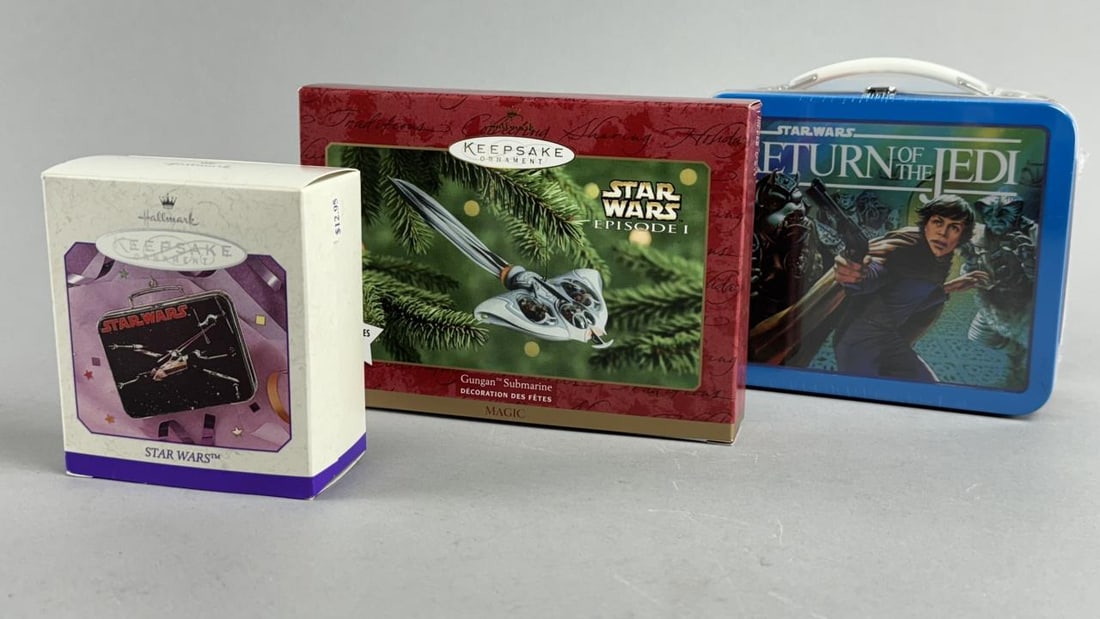 Hallmark Keepsake Star Wars Ornament Collectibles (1 of 3)