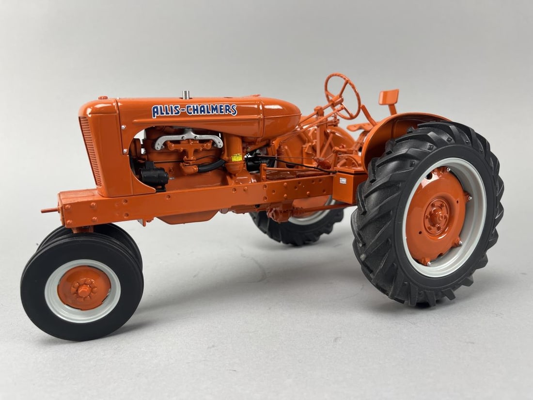 Franklin Mint  Allis-Chalmers WC Tractor (1 of 3)