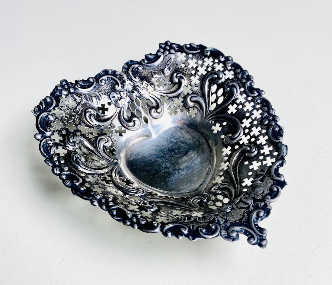 Gorham Chantilly Sterling Silver Bonbon Dish (1 of 4)