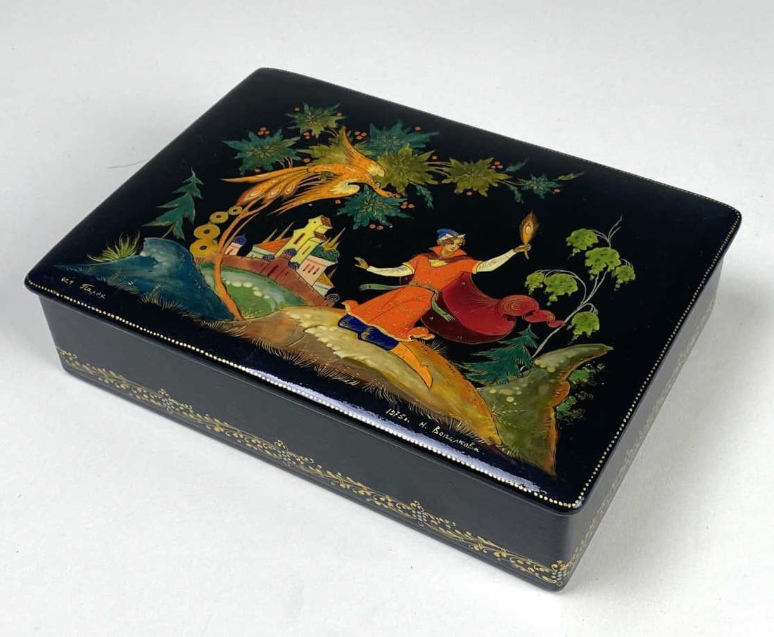 Signed Hand Painted Russian Lacquer Box (1 of 7)