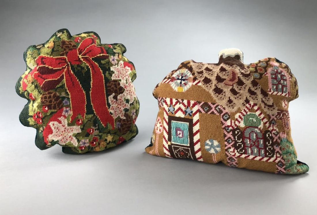 Pair of Christmas Needlepoint Pillows (1 of 9)