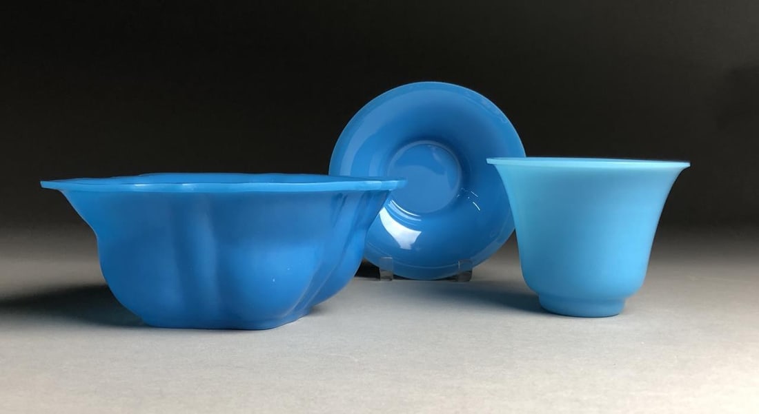 Blue Chinese Peking Glass (1 of 16)