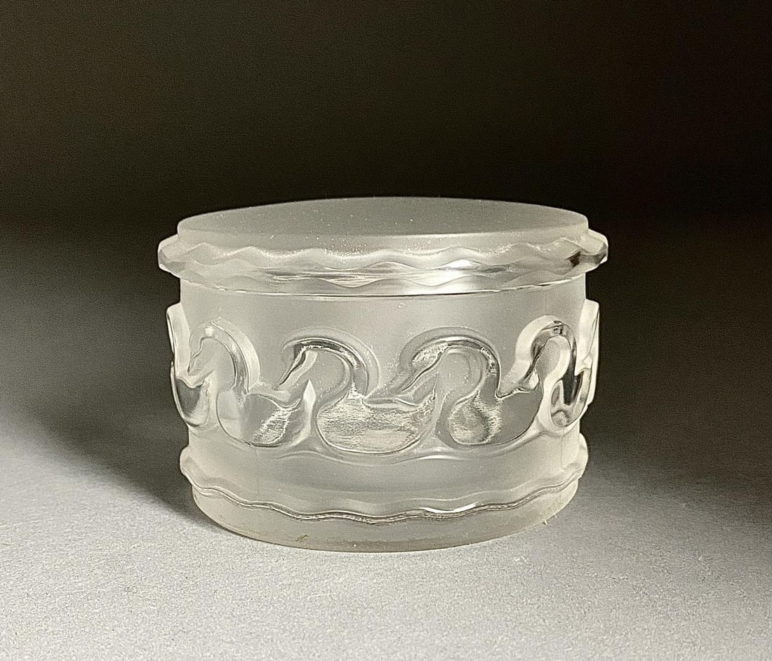Lalique Canards French Crystal Round Jar & Lid (1 of 3)