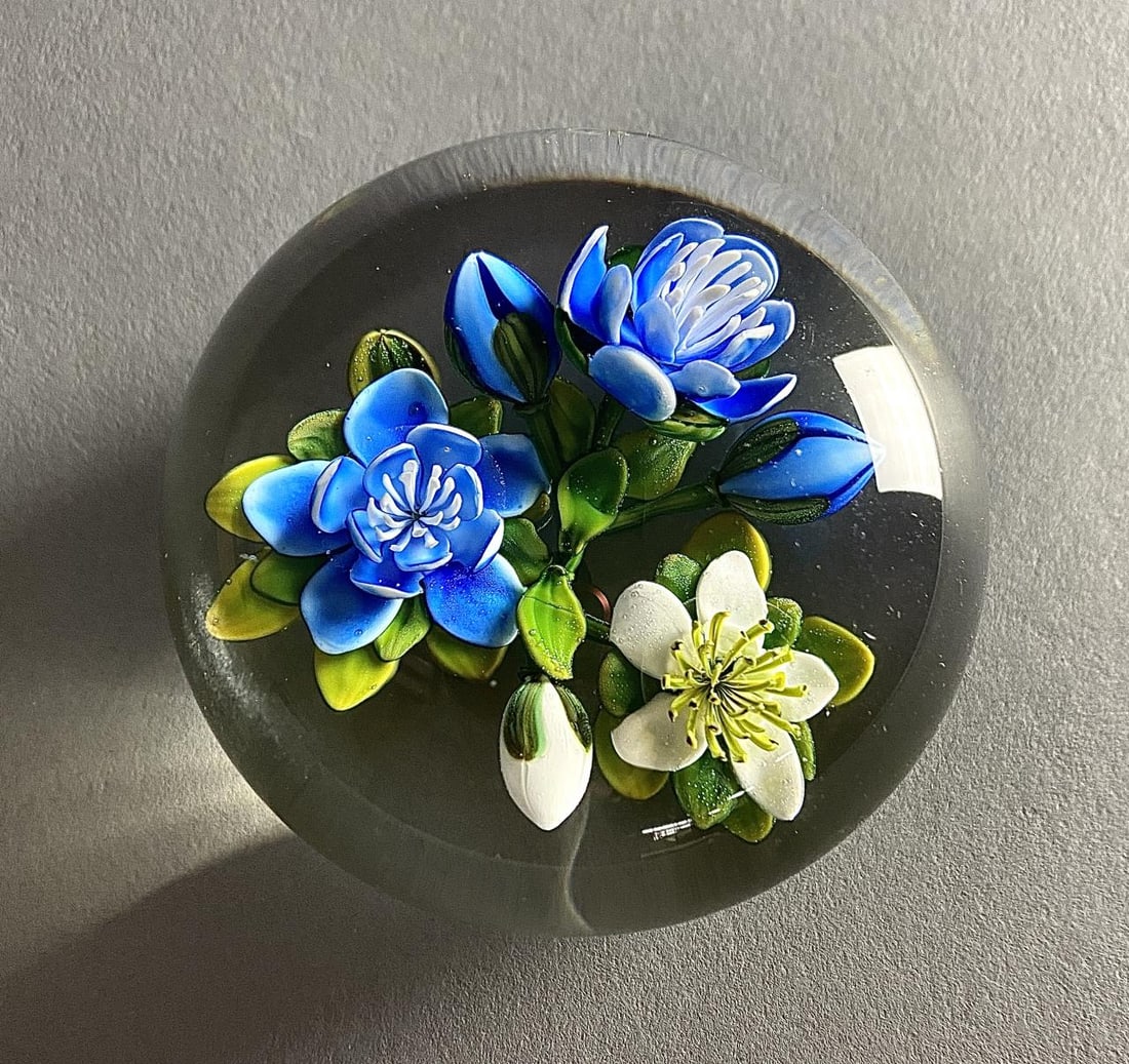 Ken Rosenfeld Flame Work Paperweight Flowers (1 of 4)