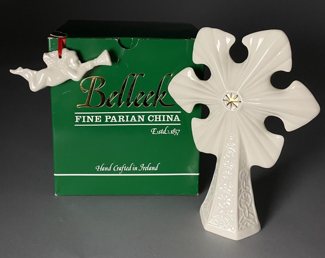 Irish Belleek Celtic Snowflake Tree Topper (1 of 6)