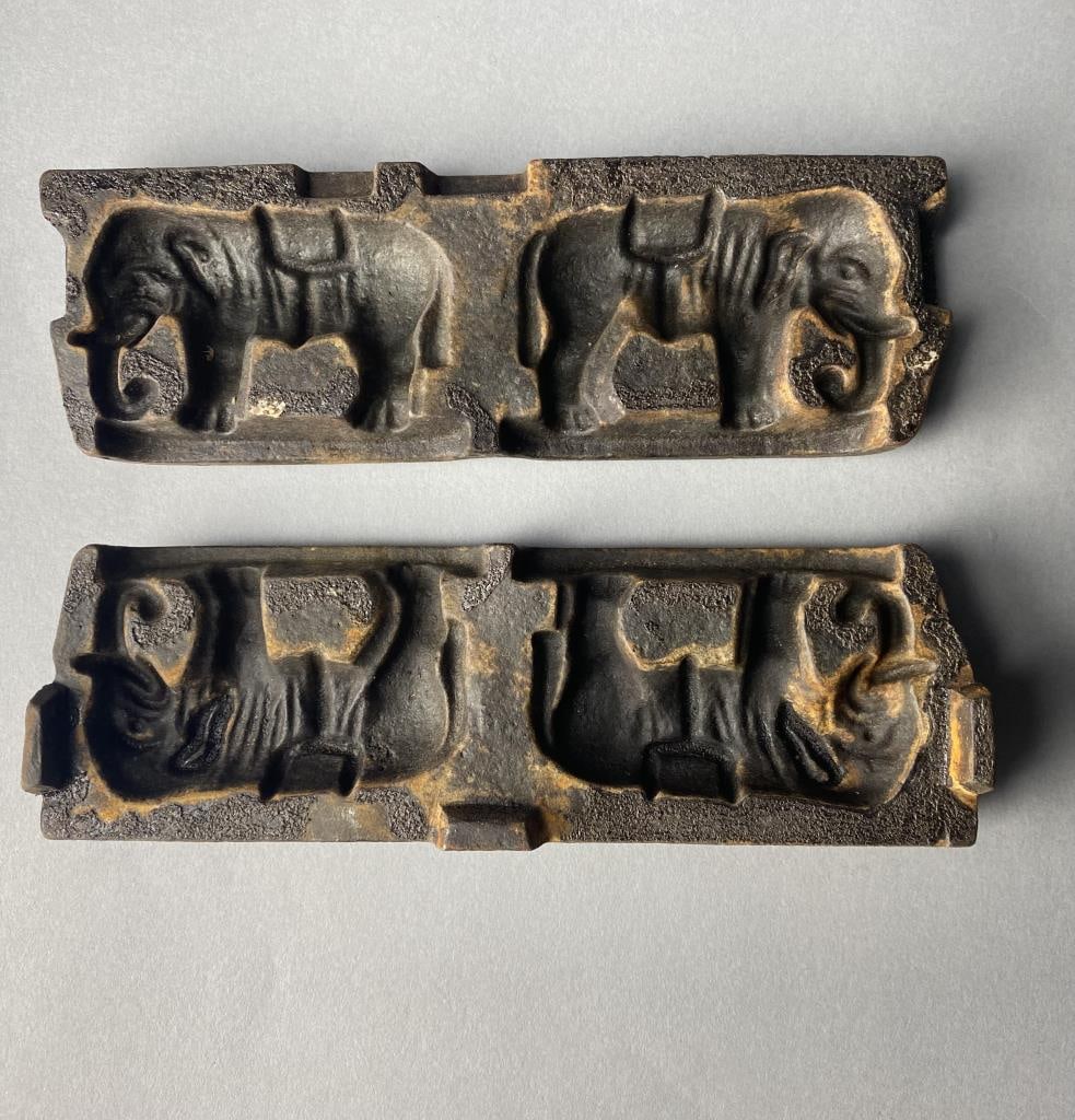 Two Elephants: Cast Iron Hard Candy Mold (1 of 6)