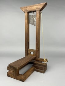 Wooden Guillotine Model Cigar Cutter