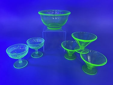 Vaseline Glass Bowl & 5 Vaseline Sorbet Cups