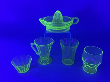 Vaseline Glass Juicer & 4 Vaseline Glass Cups