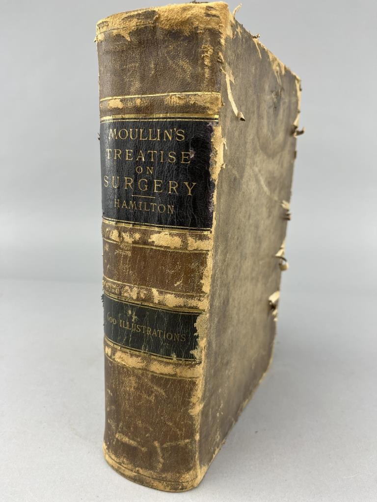 Moullin's Treatise On Surgery 600 Illustrations: Copyright 1893 & 2nd edition book. Book has a total of 1,238 pages.Book measures 7" x 3" x 10".