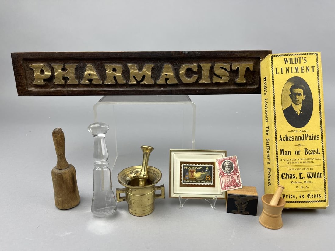 Assortment Of Miscellaneous Pharmacy Items (1 of 4)