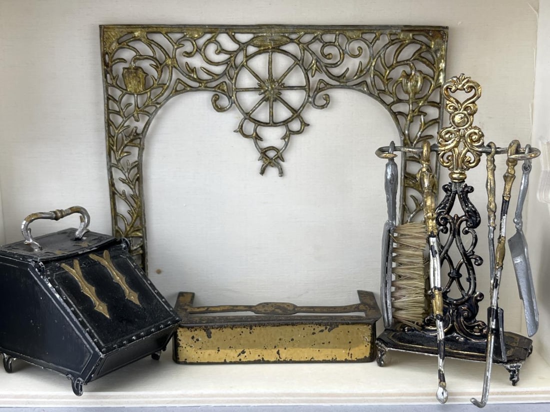 Small Fireplace Accessories 18Th C. (1 of 4)