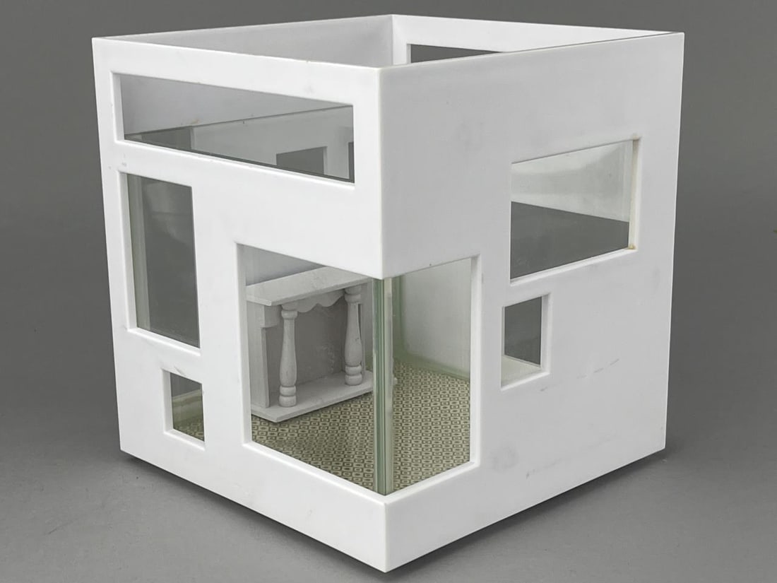 Modern 1/2" Room Box (1 of 3)