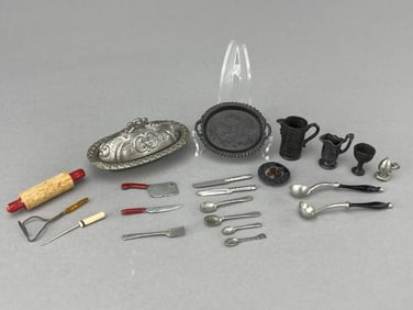 Early 20Th Century Group Of Kitchen Accessories