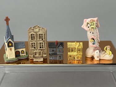 5 Tiny Houses