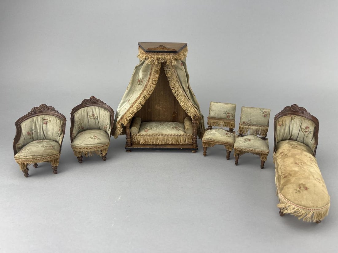 Complete 1890 Bedroom Set (1 of 5)