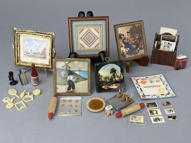 Assorted Miniature Accessories