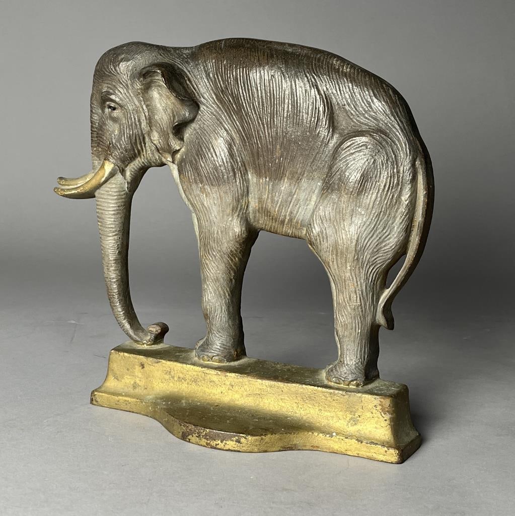 Bradley & Hubbard Cast Iron Doorstop Early 20th C. (1 of 10)