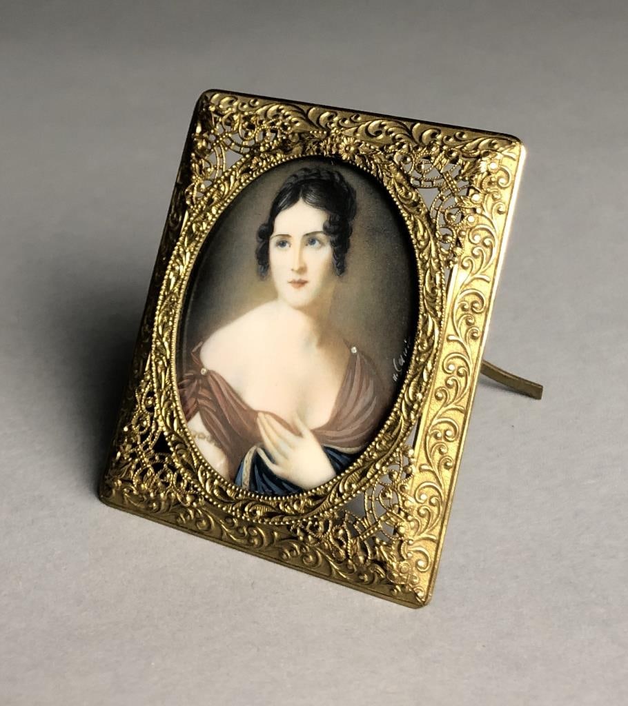 Pauline Bonaparte Sister of Napoleon Miniature: Antique miniature portrait painting, most likely of Pauline Bonaparte (French, 1758 - 1805), the Imperial French princess, the first sovereign Duchess of Guastalla, and the princess consort of Sulmona