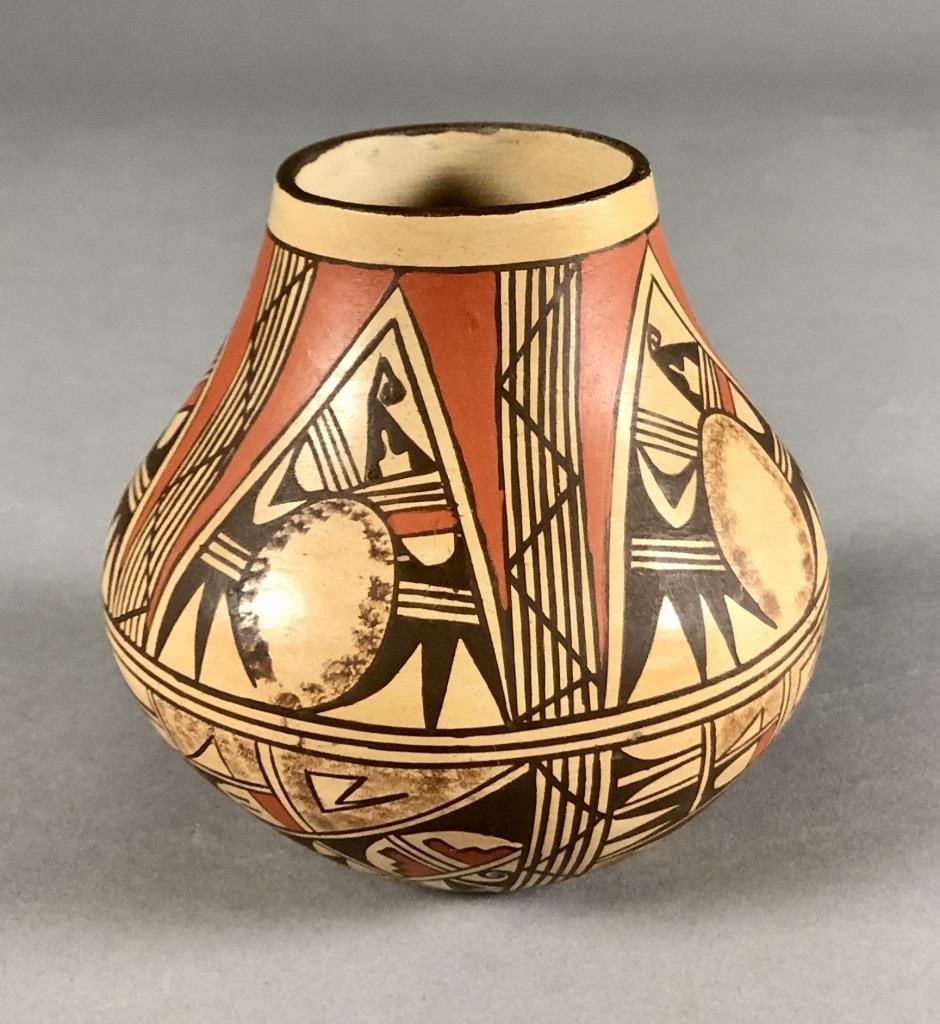 Hopi Pottery Jar Loretta Silas Poleahla 1964-2007 (1 of 8)