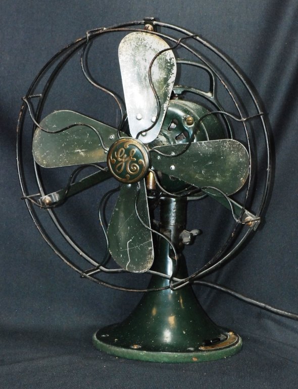 Vintage General Electric Metal Three Speed Fan: 12" diameter of fan 17"H Type: AOU Form: AK1 No. N30912