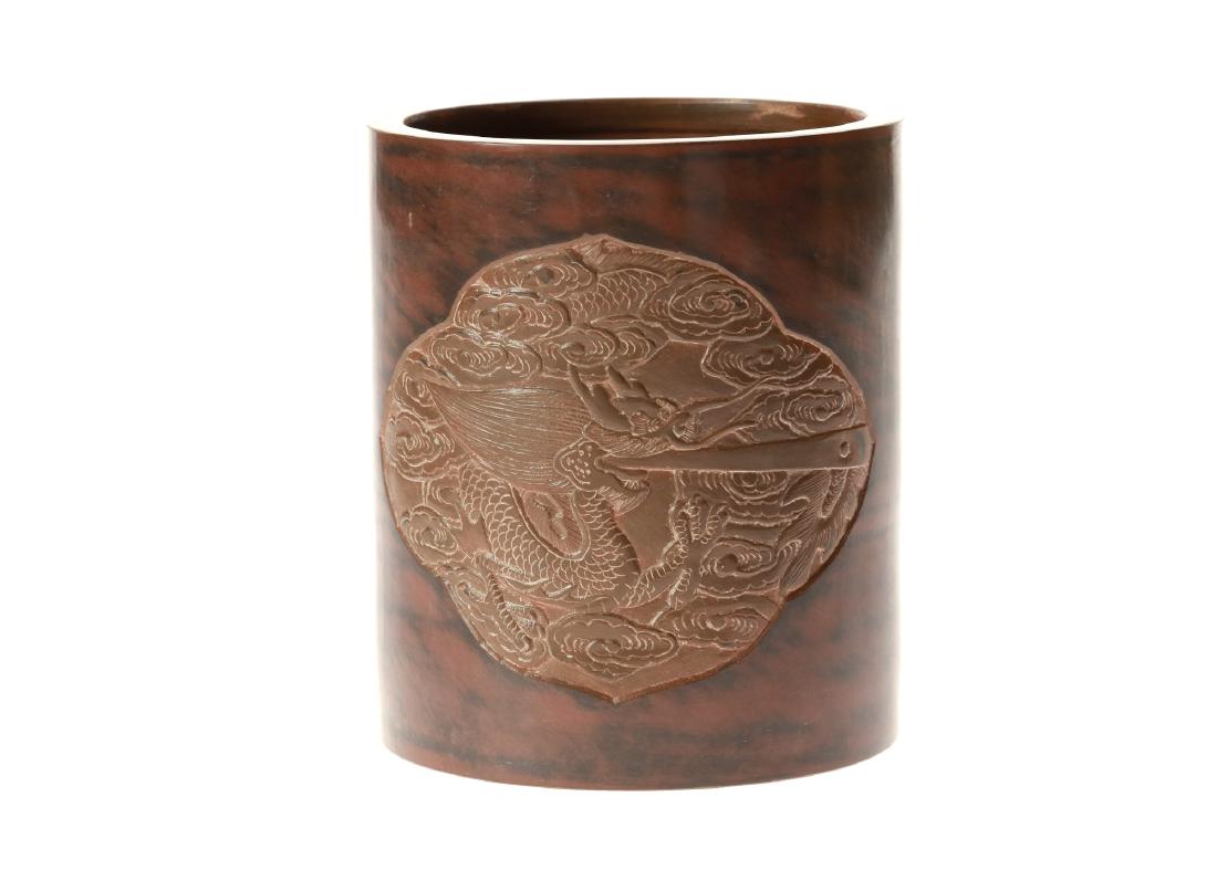 A ceramic brush pot, decorated with a cartouche with (1 of 6)