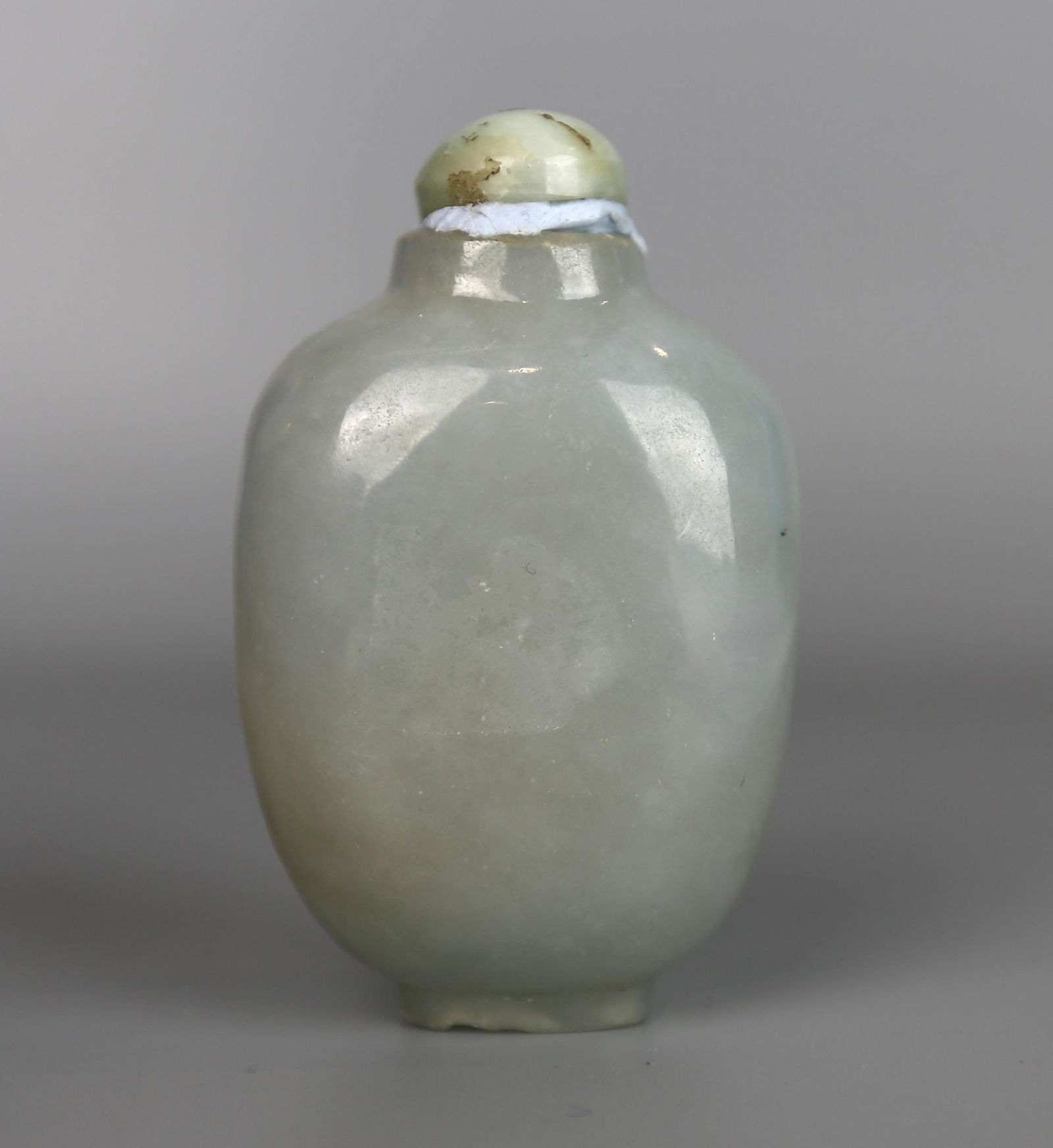 A Chinese Jade Snuff Bottle, Qing Dynasty (1 of 4)
