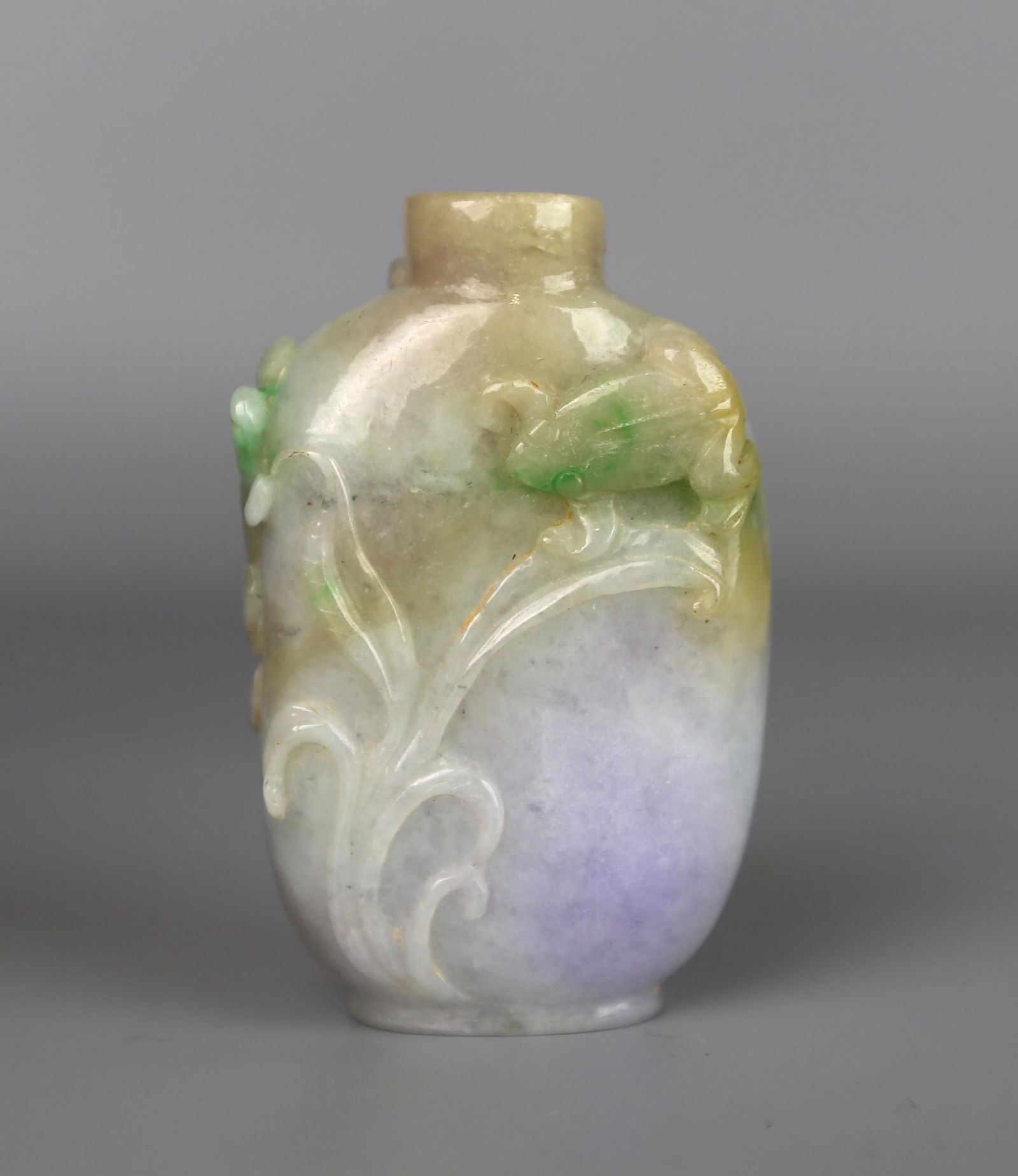 A Chinese Jade Snuff Bottle, Qing Dynasty (1 of 5)