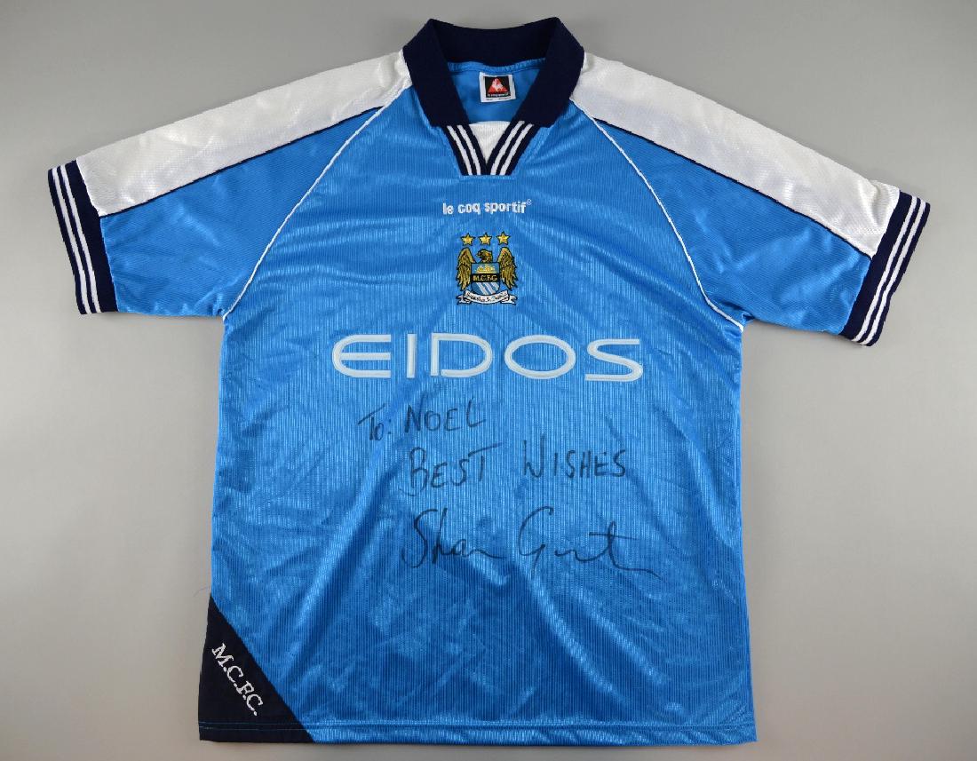 Oasis - Noel Gallagher personal Manchester City (1 of 3)