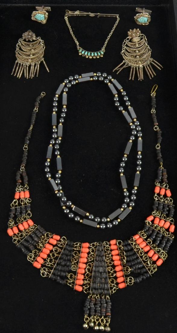 Silver cufflinks set with turquoise, filigree earr (1 of 1)