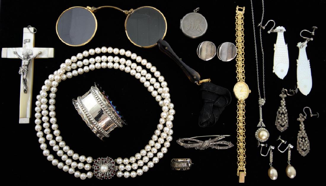 Mixed group of items including Victorian lorgnette (1 of 1)