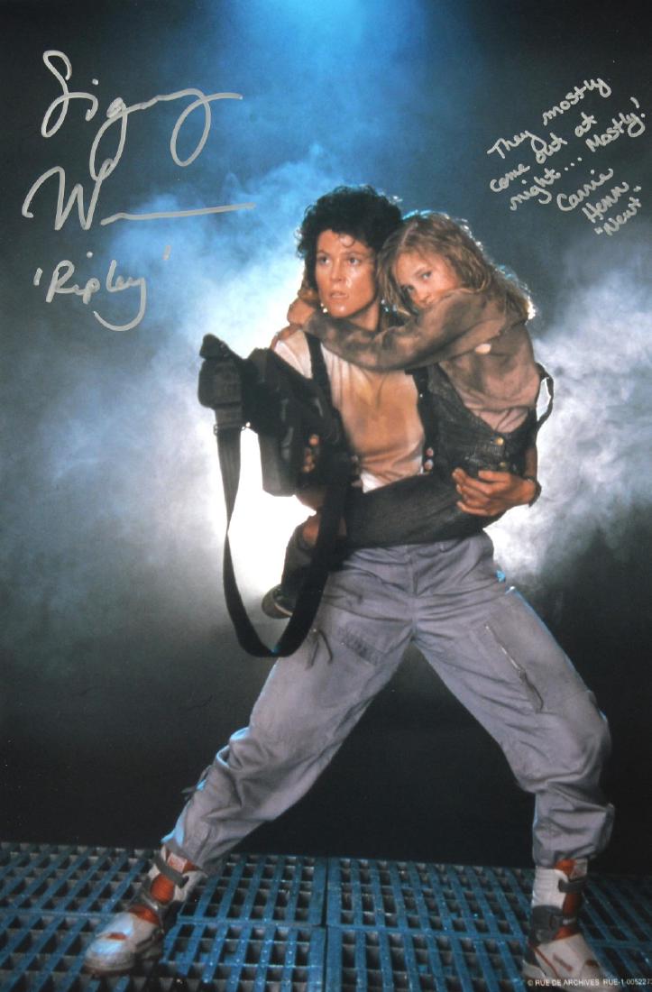 Aliens (1986) Photographic still signed & inscribe (1 of 2)