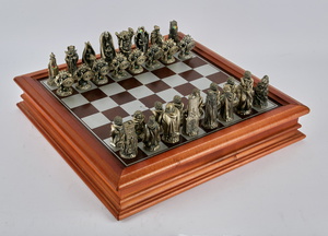 Chess Set Medieval Big Top Retro Wood Retro Table Magnetic Chess