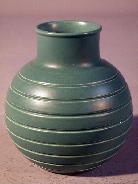 Keith Murray Wedgwood green glazed vase: Keith Murray Wedgwood green glazed vase with horizontal incised line decoration, 6½" high