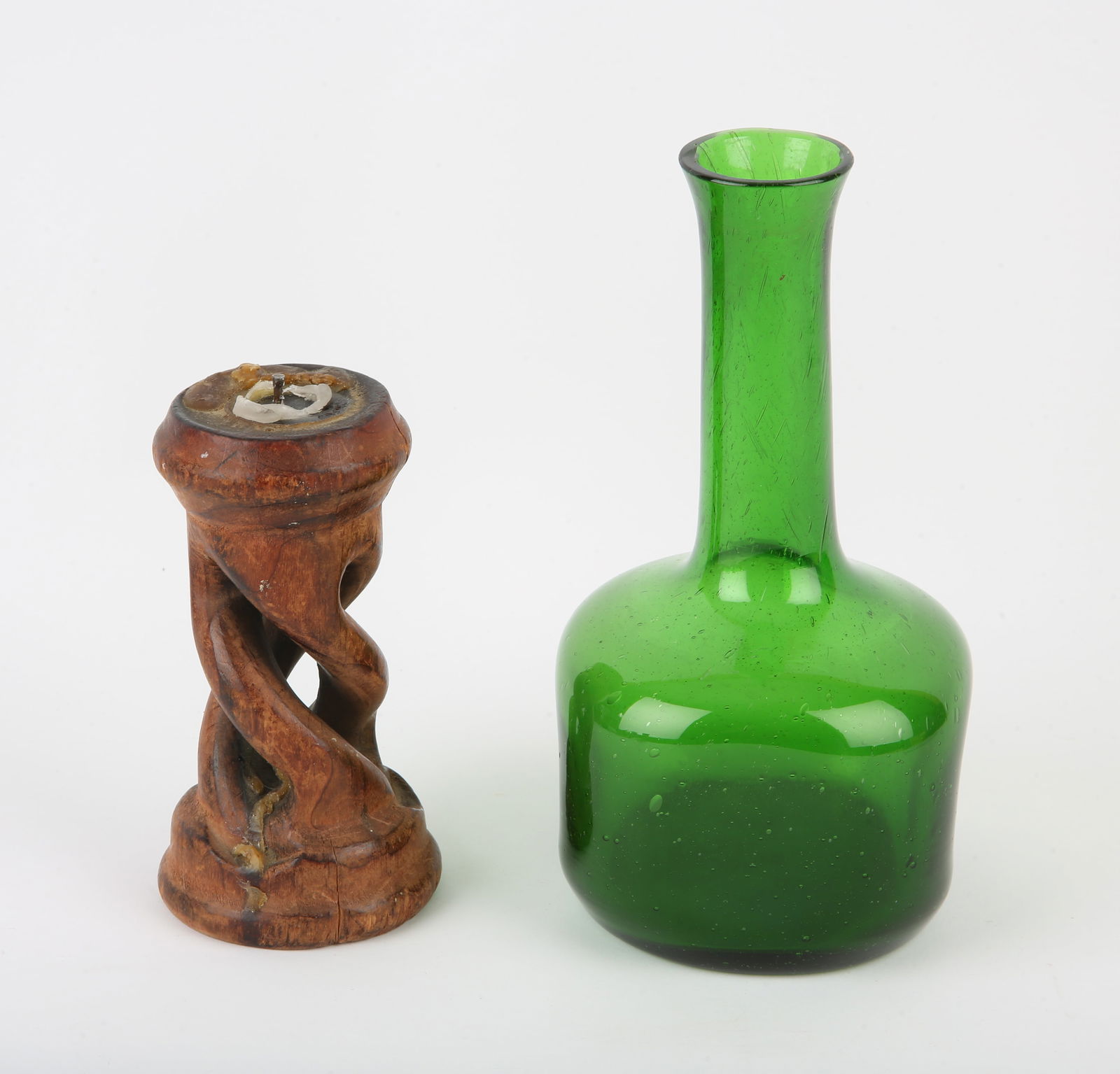 The Lord of the Rings - Rivendell candle holders a: The Lord of the Rings - Rivendell candle holders and an unusual looking glass vessel prop. Provenance: The vendor owned an event planning company in the early 1990s until 2008. They organised the Lord