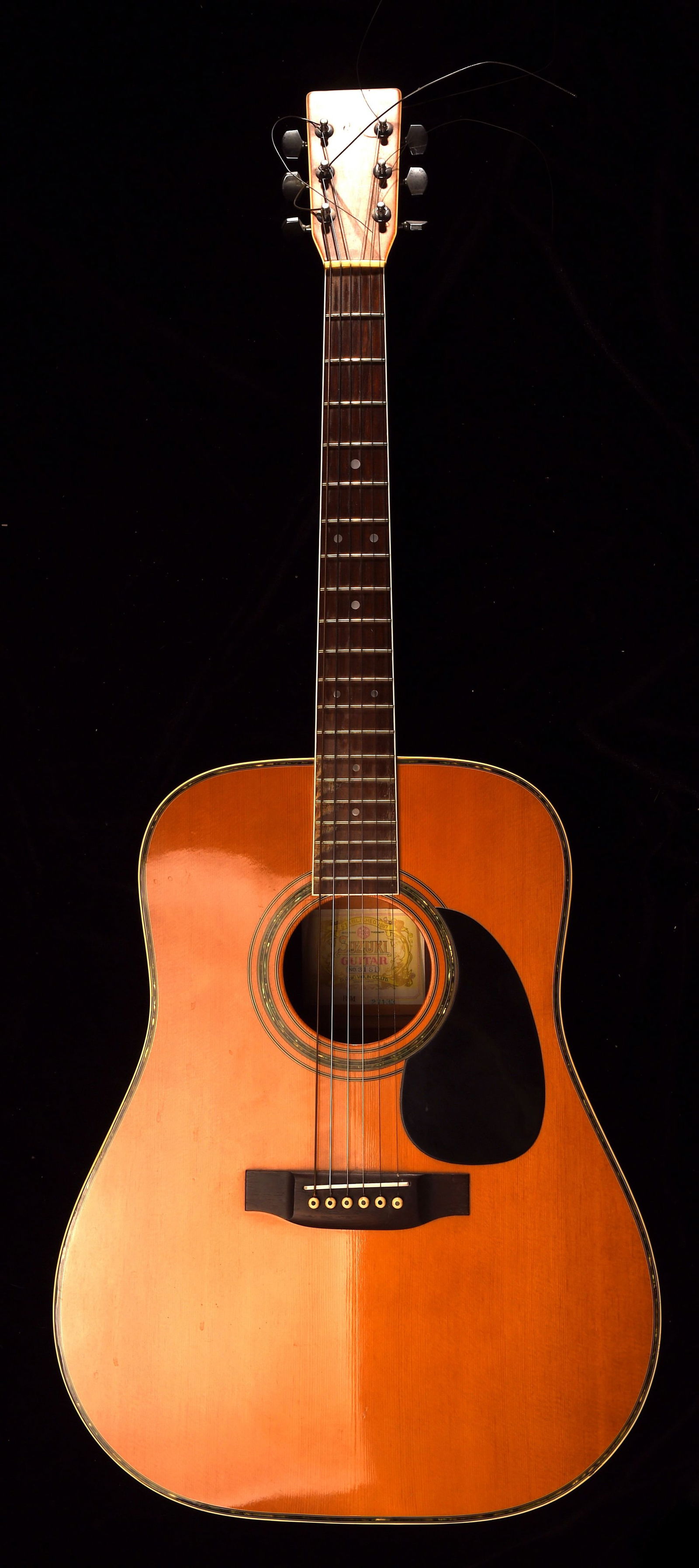 Acoustic guitar - Suzuki Threes No.3181 full size: Acoustic guitar - Suzuki Threes No.3181 full size dreadnought shape, circa 1970s , serial number 780727.
