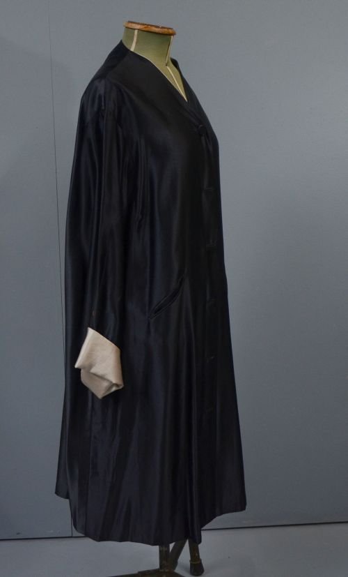 1950's silk reversible duster coat, oyster and black sa: 1950's silk reversible duster coat, oyster and black satin