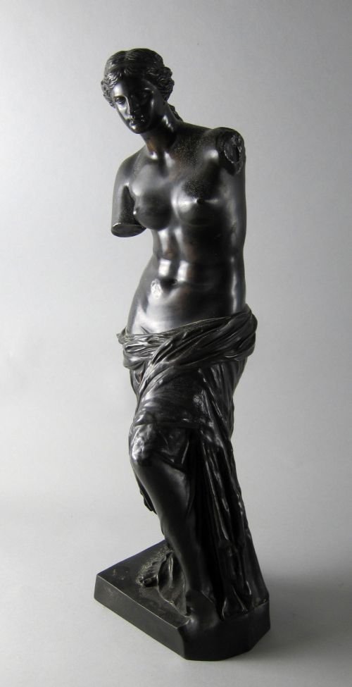 20th century bronze figure of the Venus de Milo 20": 20th century bronze figure of the Venus de Milo 20"